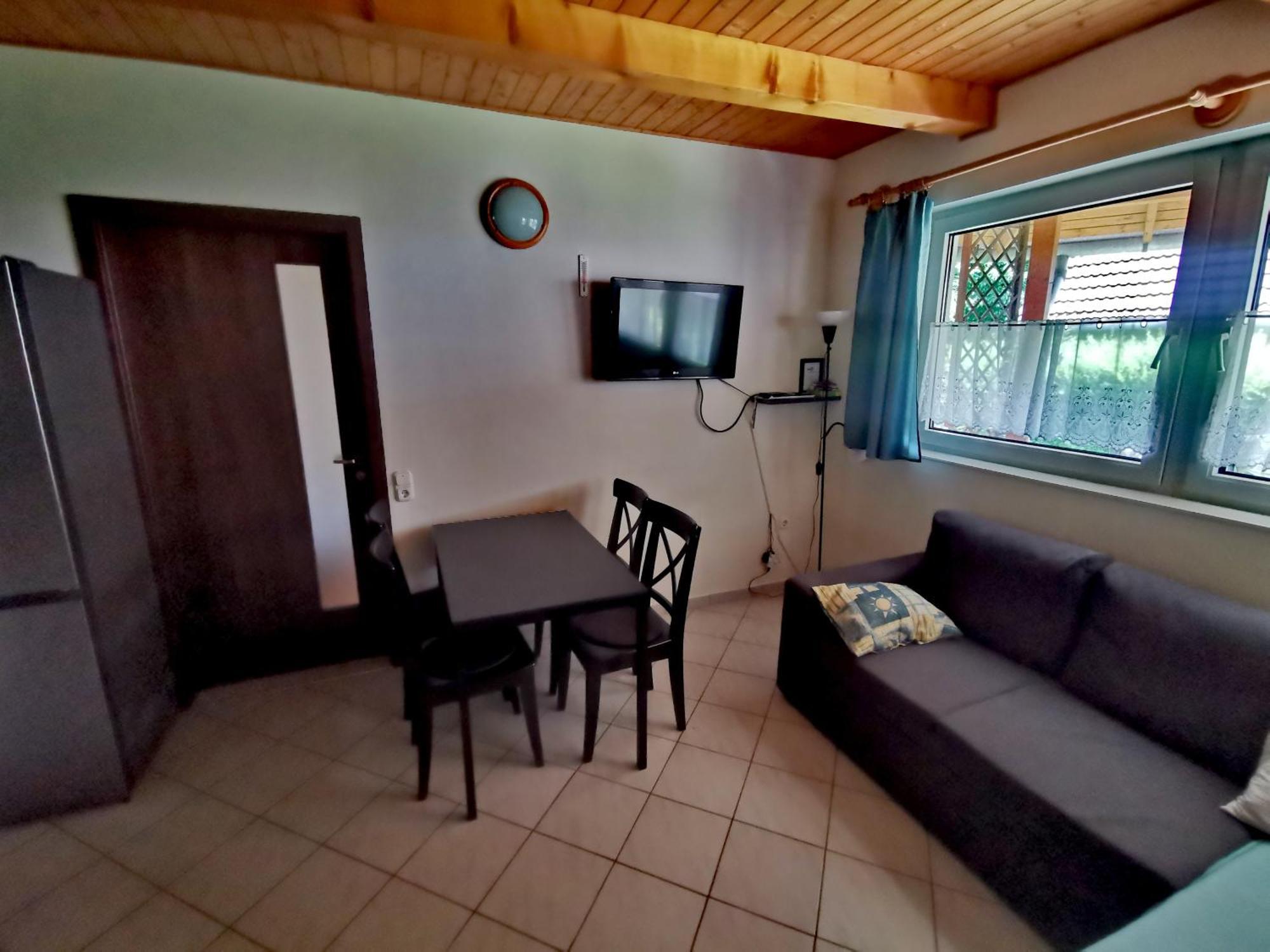 Németh Apartmanház Balatongyorok Ngoại thất bức ảnh